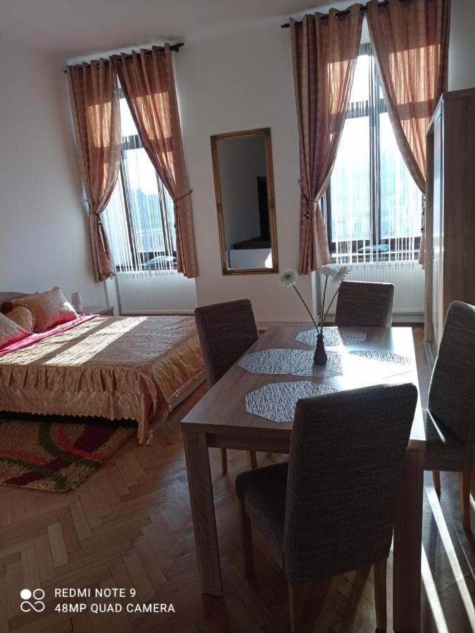 Apartament Piata Sfatului Brašov Exteriér fotografie